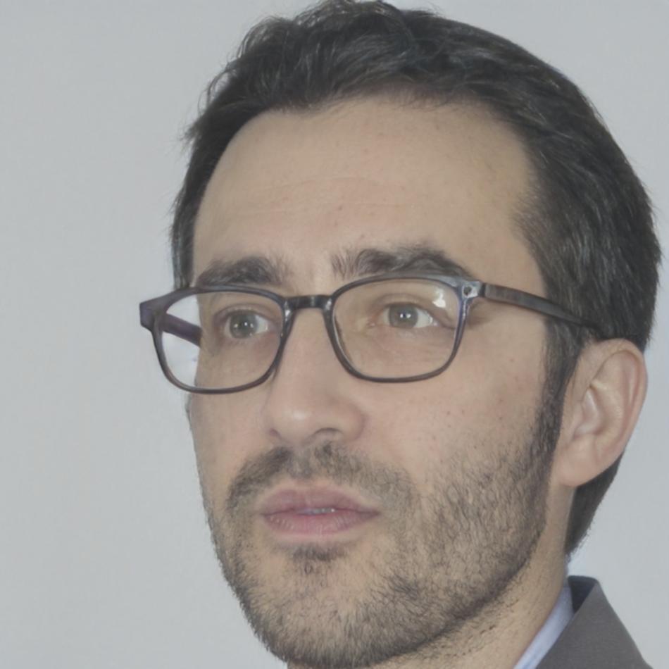 Portrait de Marc Dubois, Directeur Financier
